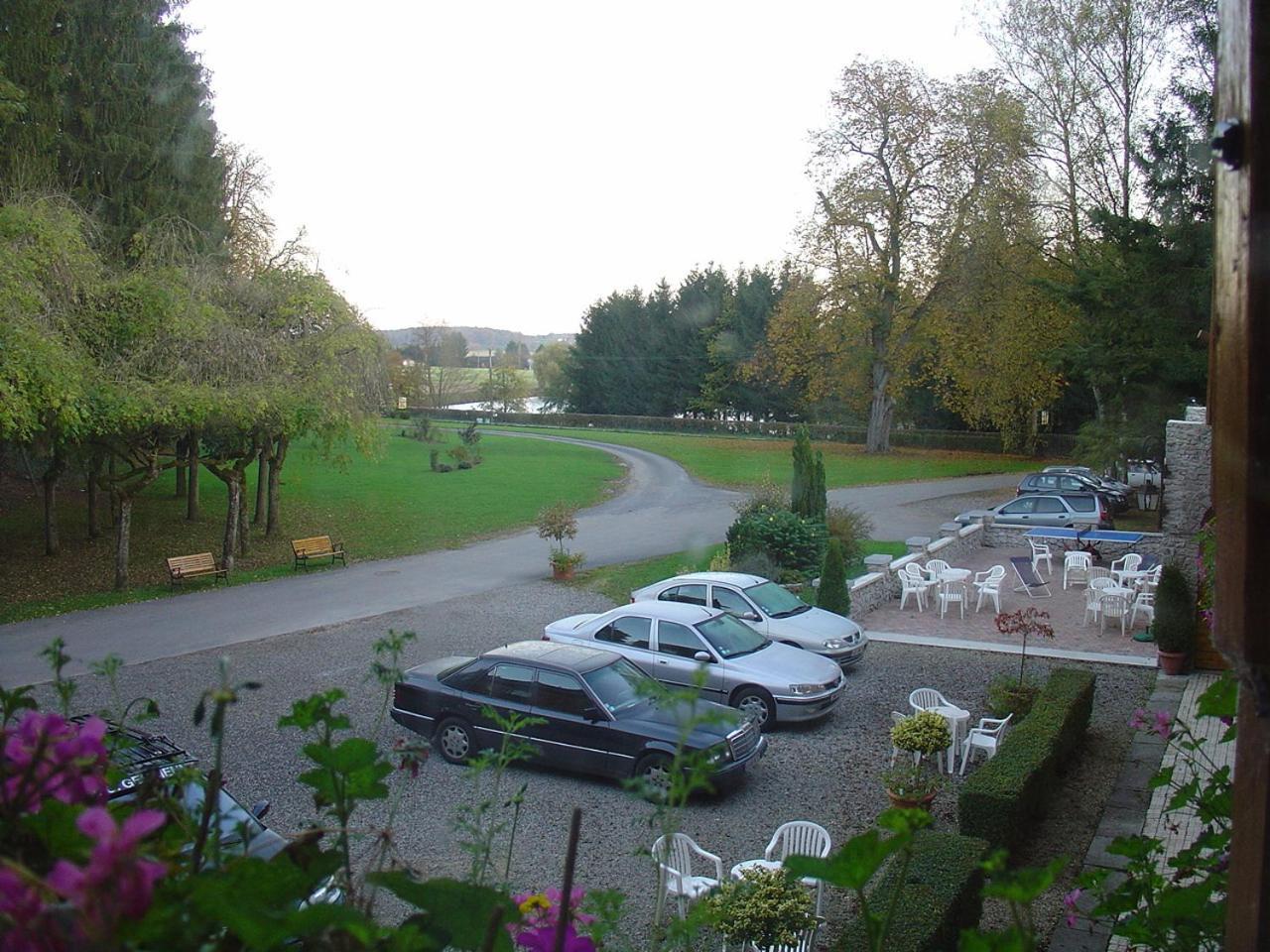 Logis - Chateau De La Motte - Hotel & Restaurant Liessies エクステリア 写真