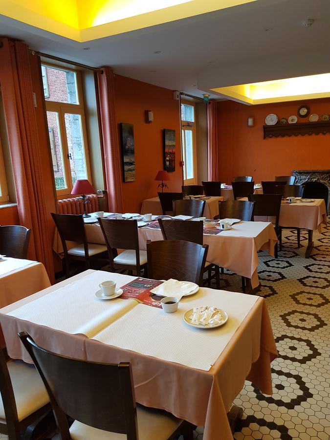 Logis - Chateau De La Motte - Hotel & Restaurant Liessies エクステリア 写真